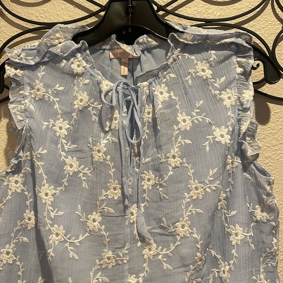 Rebecca Raylor Ruffle embroidered blouse! - Picture 3 of 5